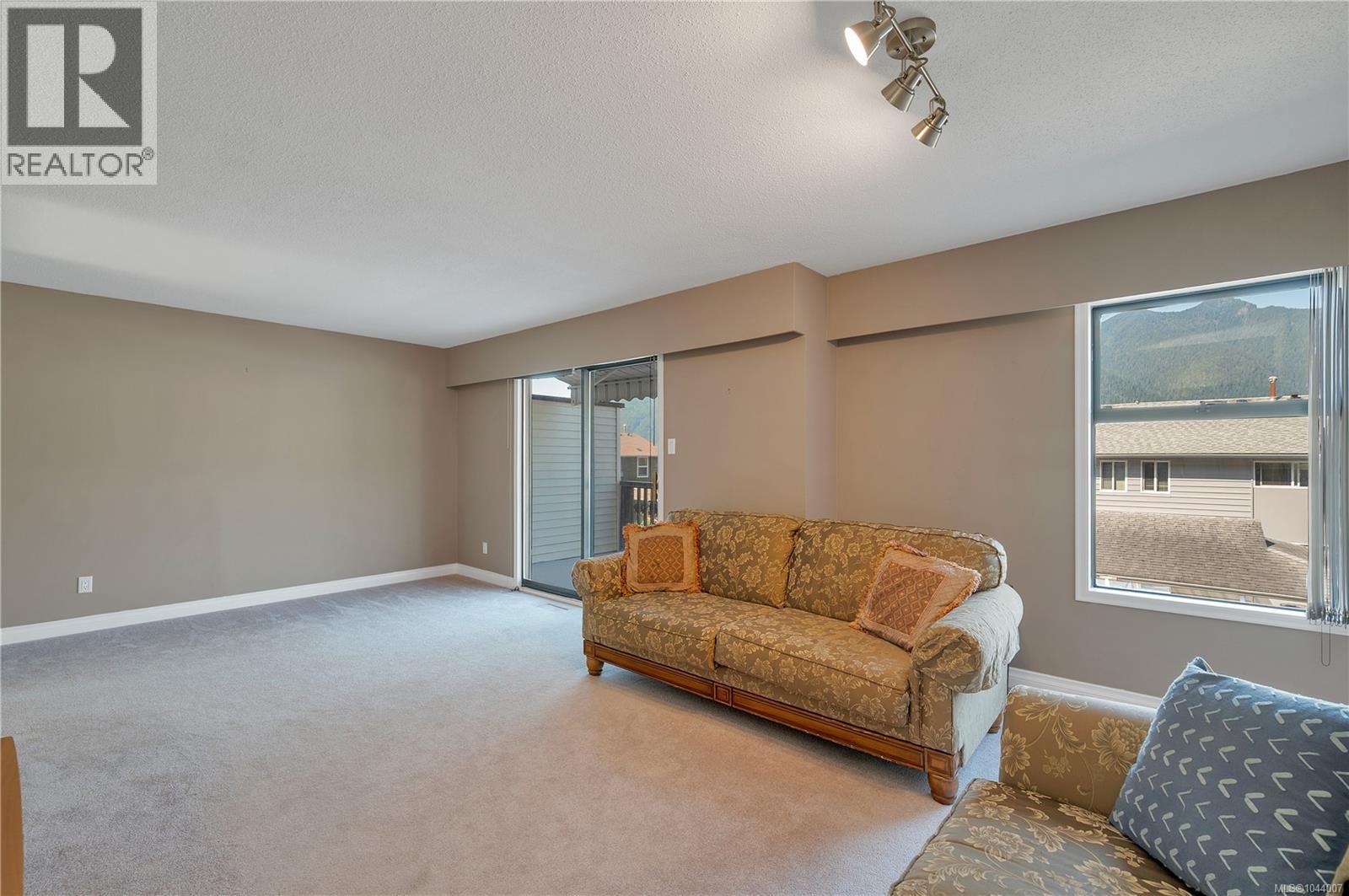 81 McKay Cres - 27