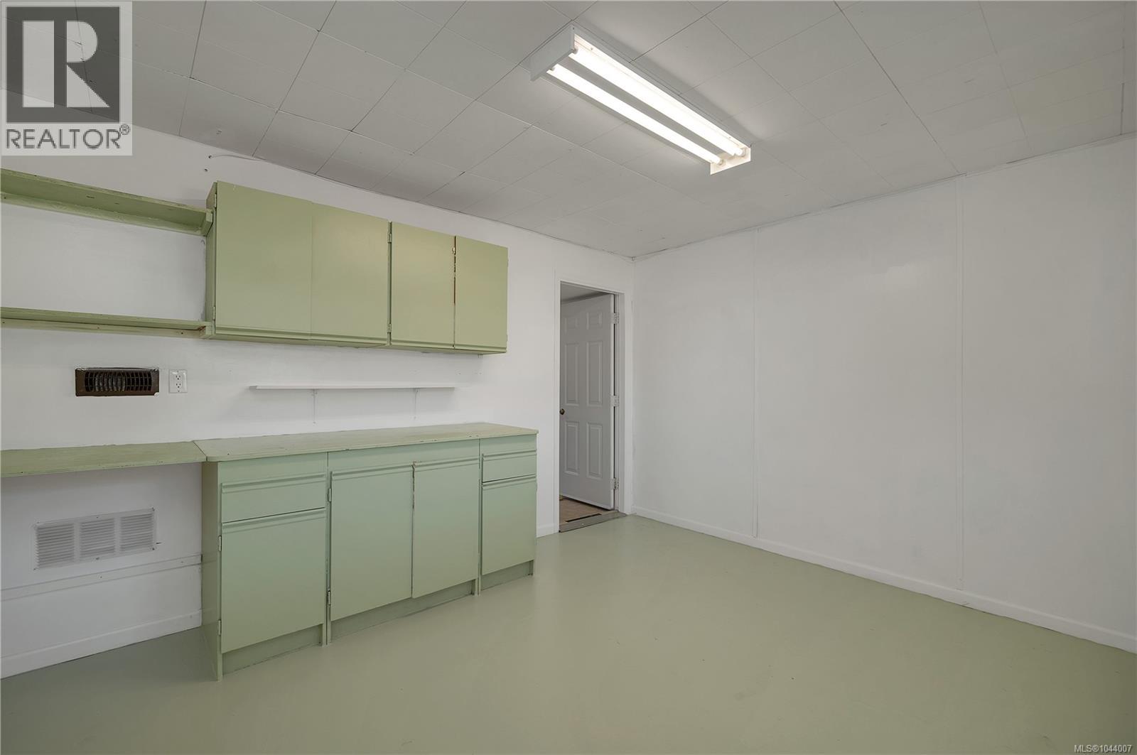 81 McKay Cres - 51