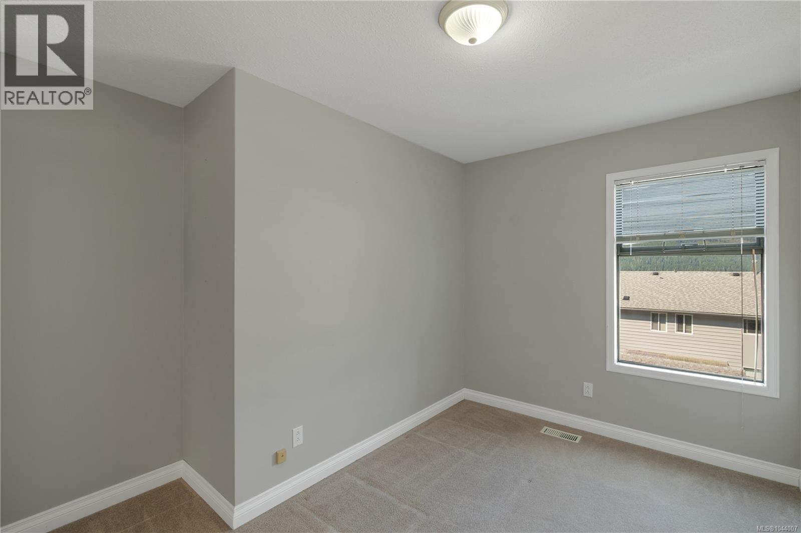 81 McKay Cres - 16