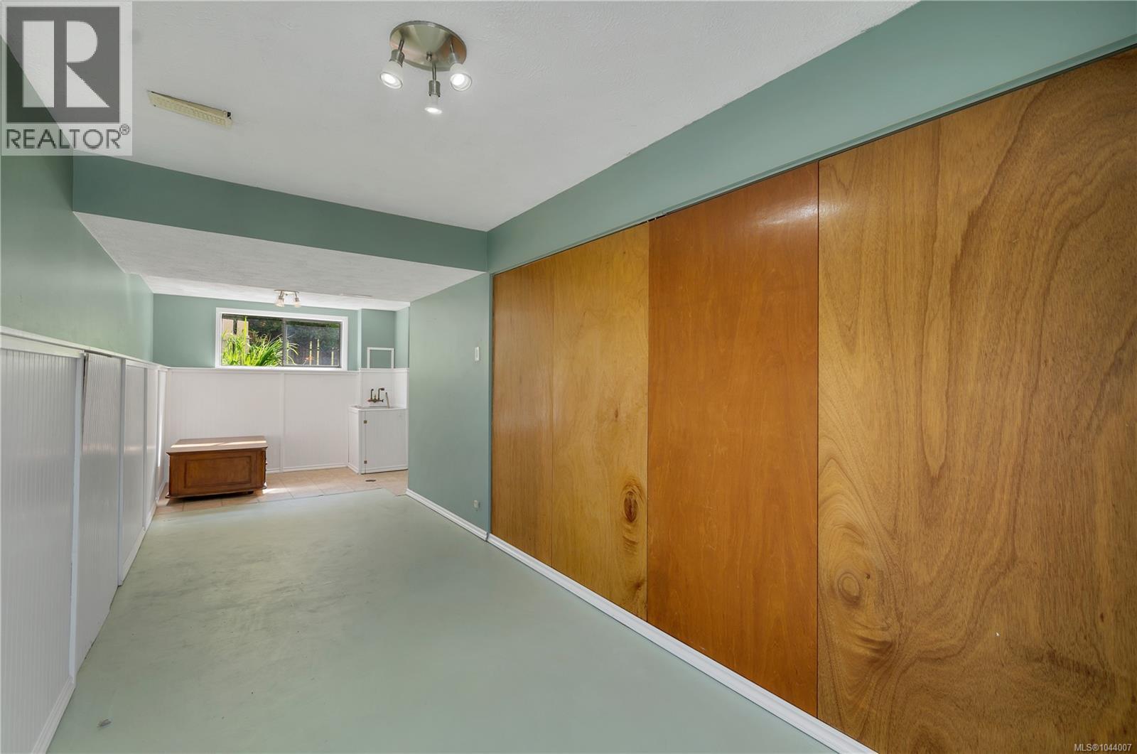 81 McKay Cres - 46