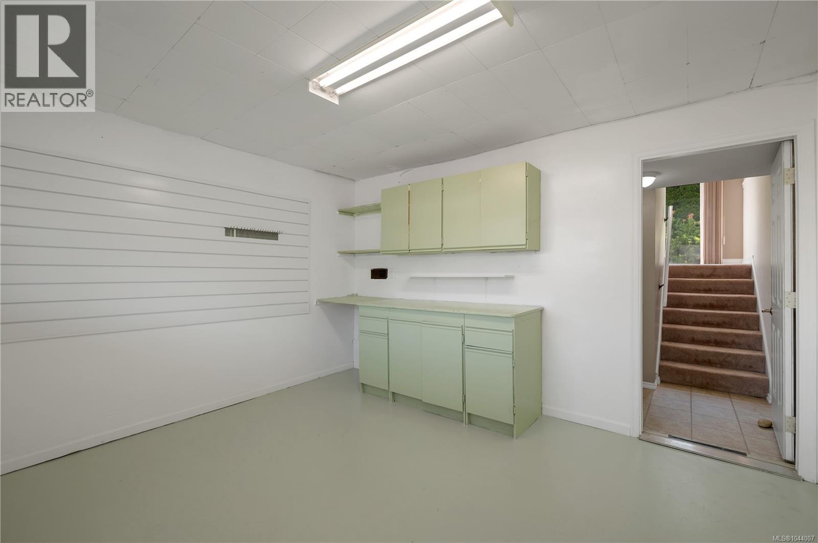 81 McKay Cres - 52