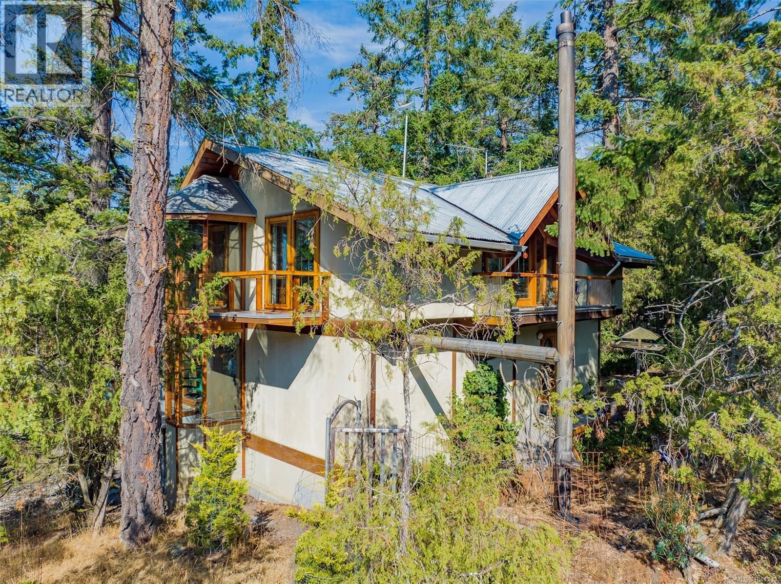 1 Eaglet Island, Decourcy Island