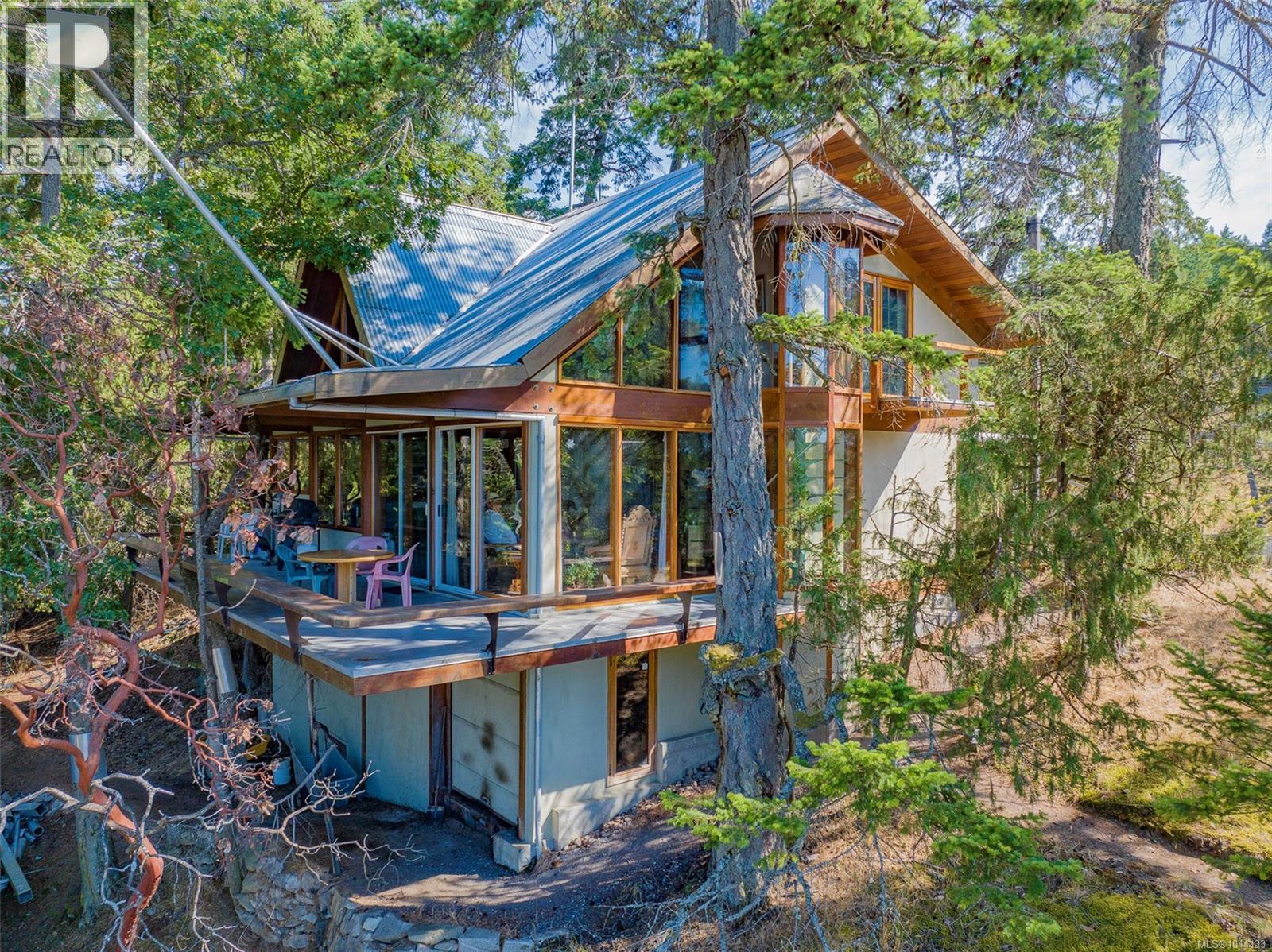1 Eaglet Island, Decourcy Island