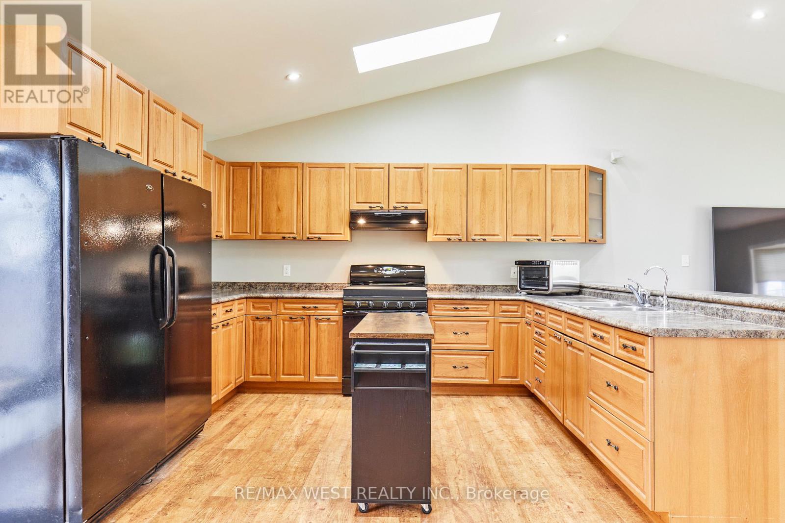 10913 COUNTY 9 ROAD - 9