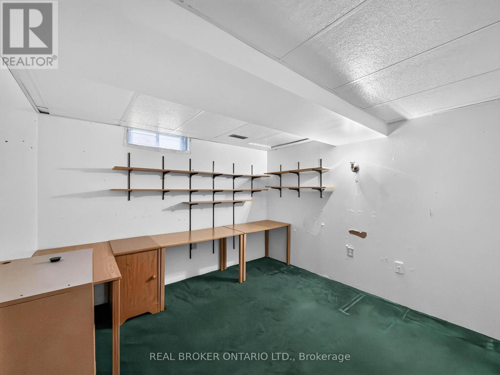 60 ATTWOOD DRIVE - 35