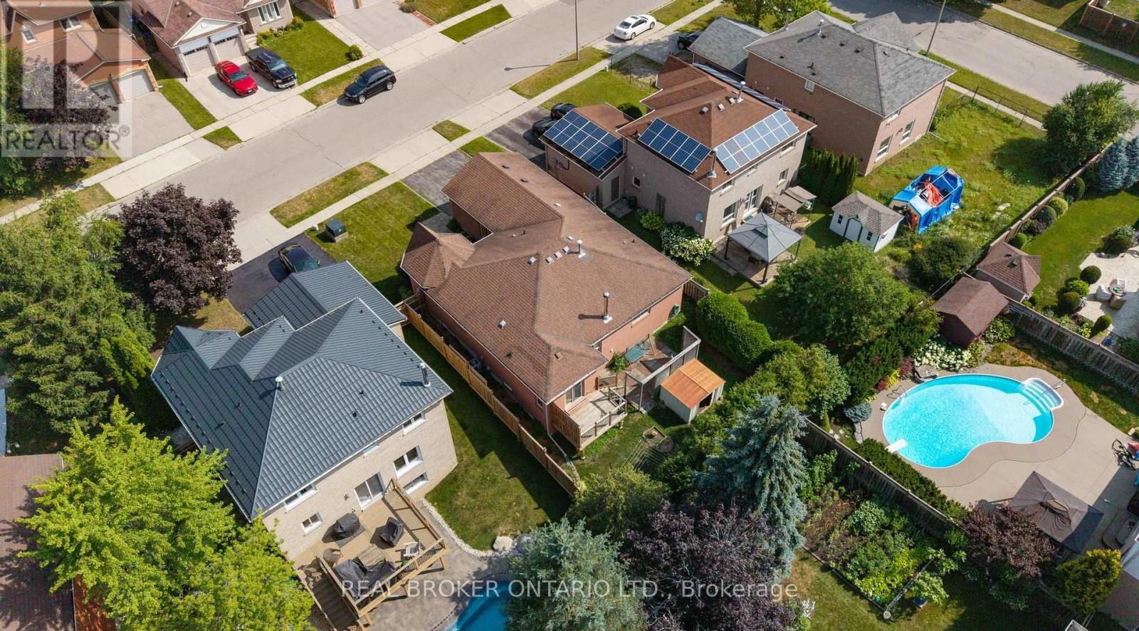 60 ATTWOOD DRIVE - 45