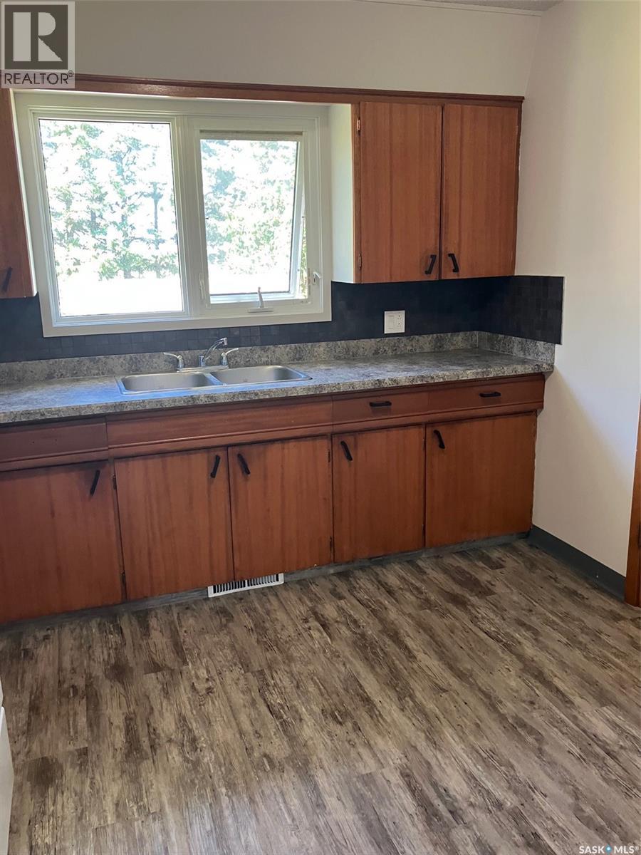 408 6th AVENUE NW - 4