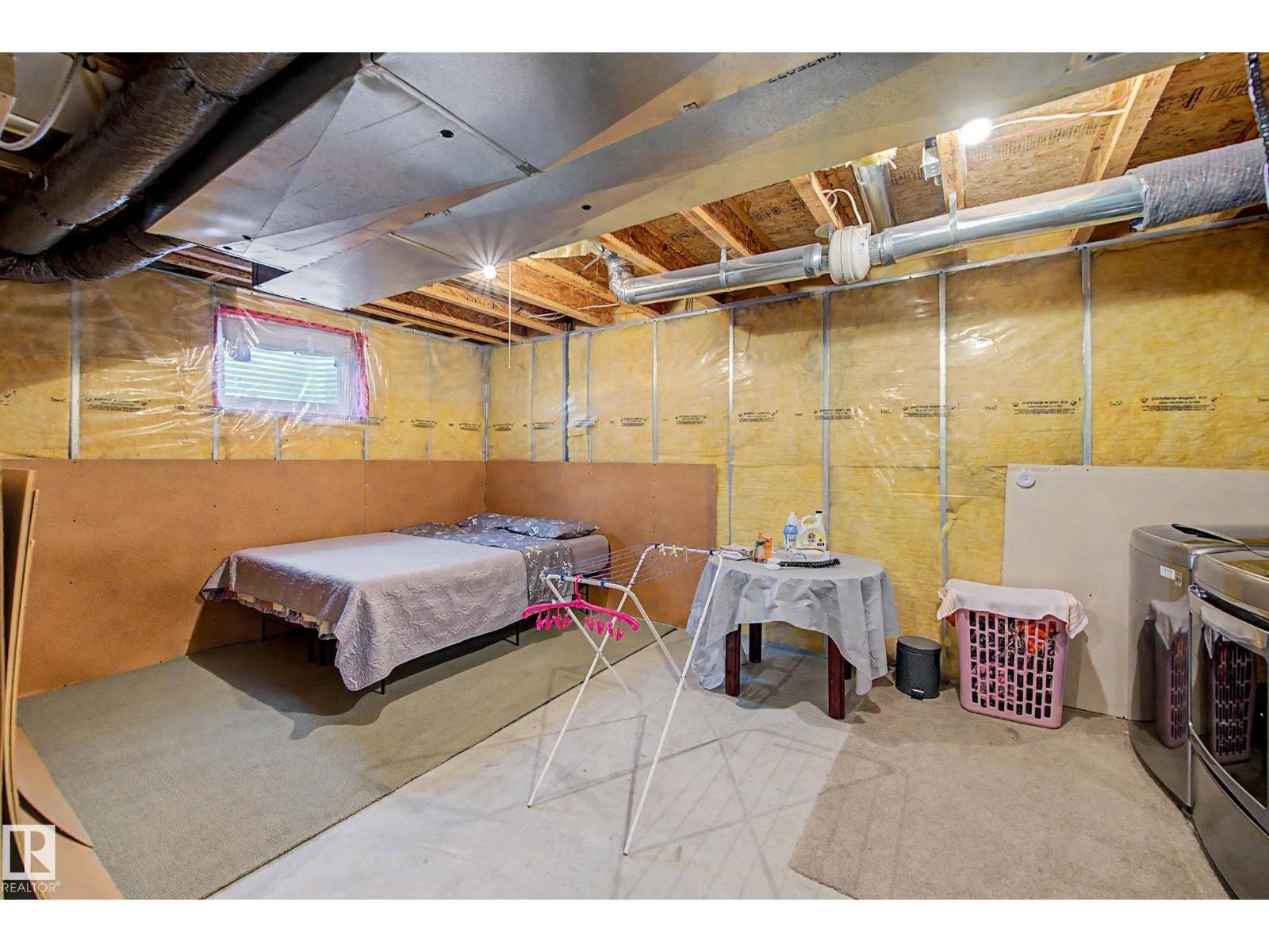 16114 43 ST NW - 33