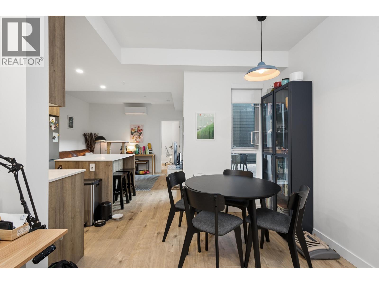 204 3596 MALSUM DRIVE, North Vancouver