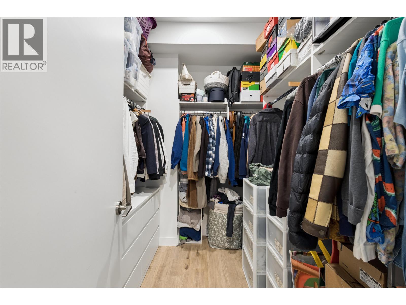 204 3596 MALSUM DRIVE, North Vancouver