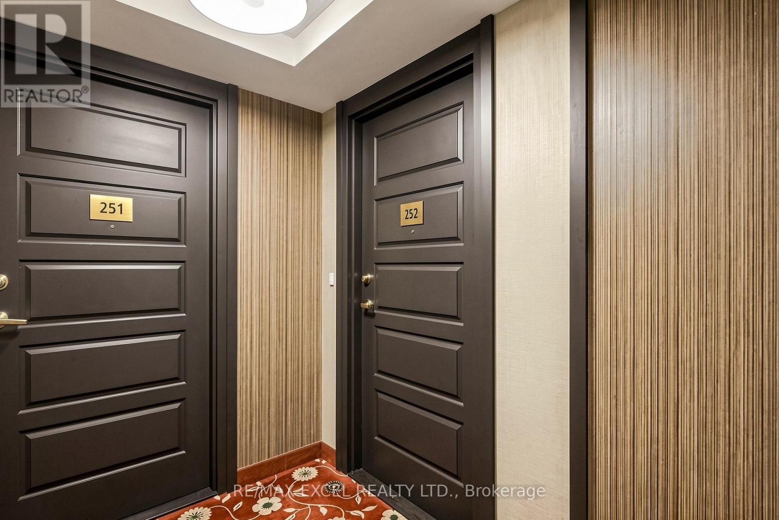 #252 1 SUN YAT-SEN AVENUE - Image 36