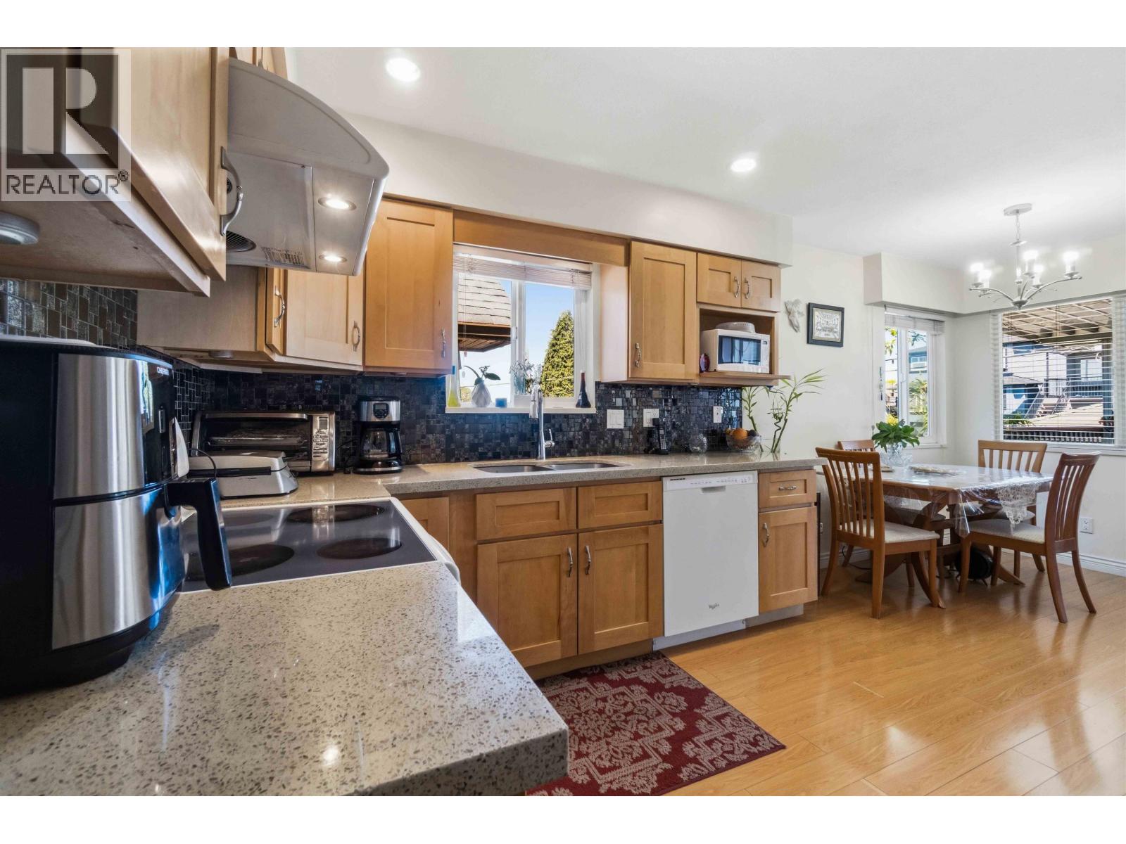 5 Bed, 3 Bath House for Sale in Vancouver – 549 E 56TH AVENUE, Vancouver – MLS# R3149539 - Image 7