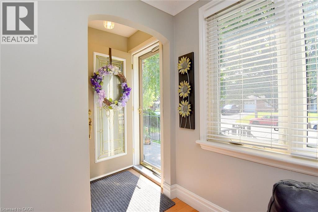 16 GRANT Boulevard - Image 7