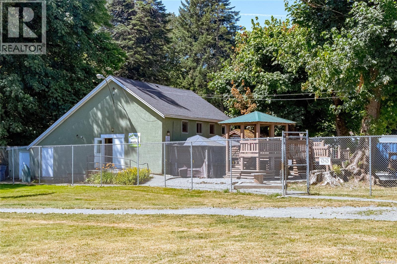 720 Marchmont Rd - 51