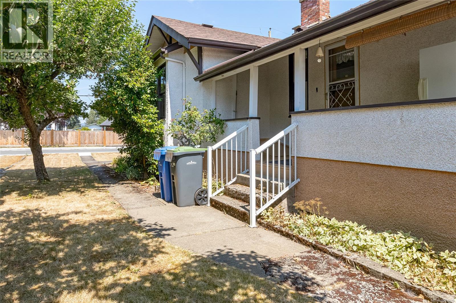 720 Marchmont Rd - 40