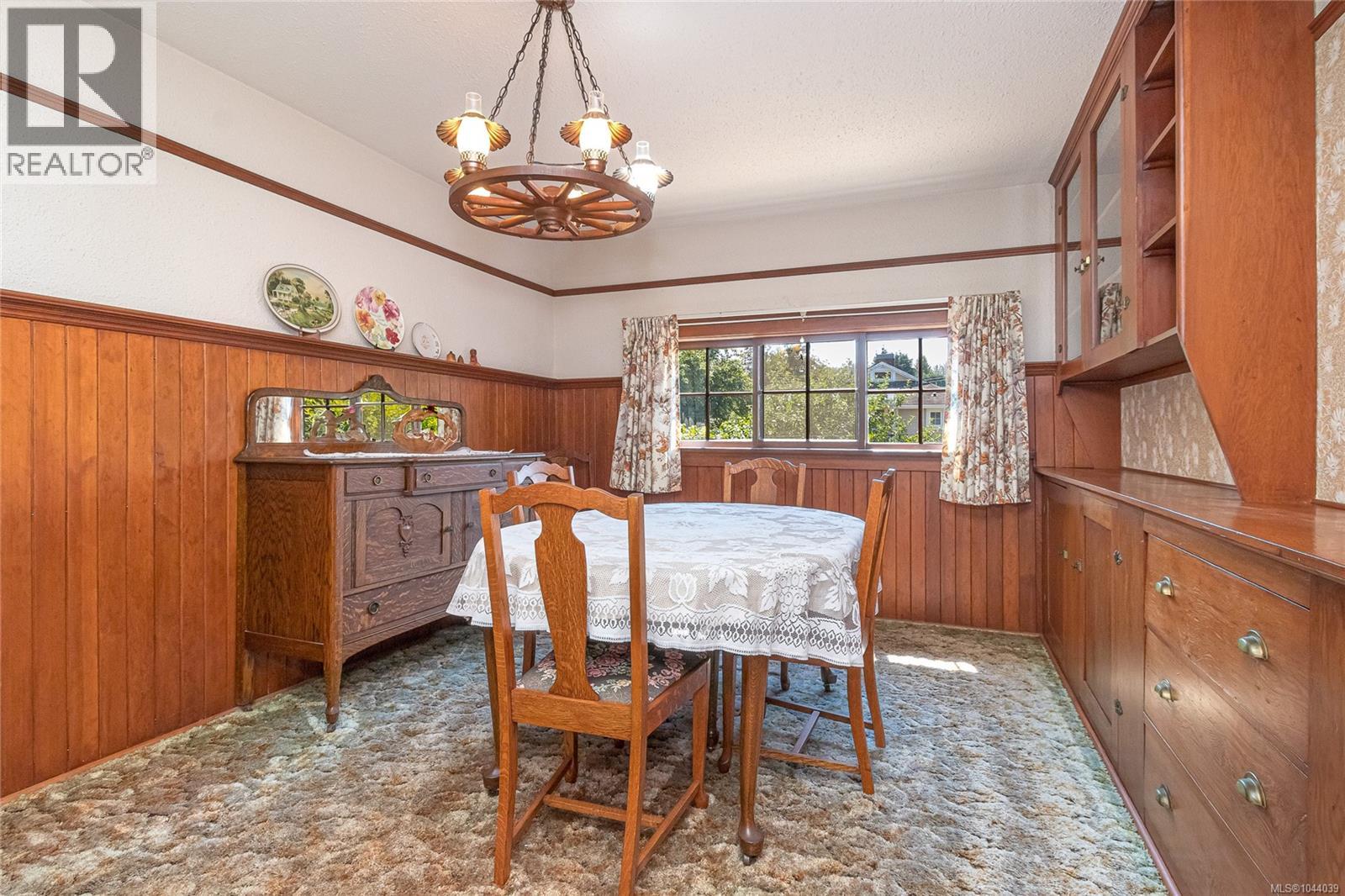 720 Marchmont Rd - 19