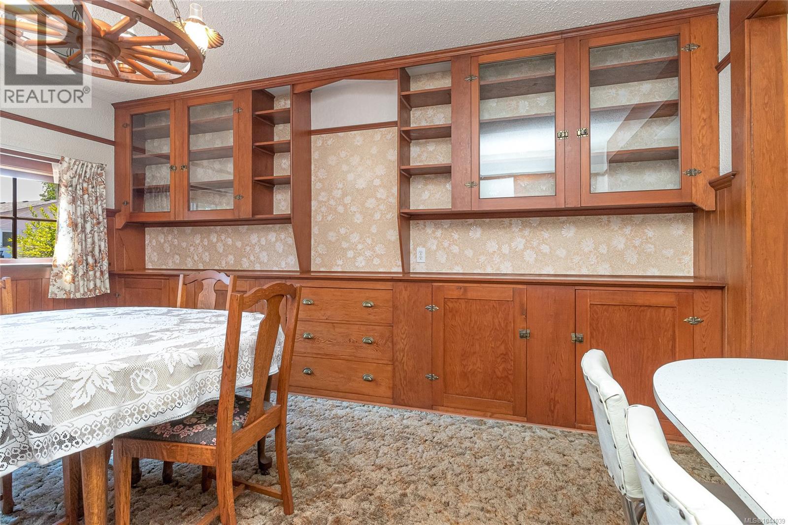 720 Marchmont Rd - 22
