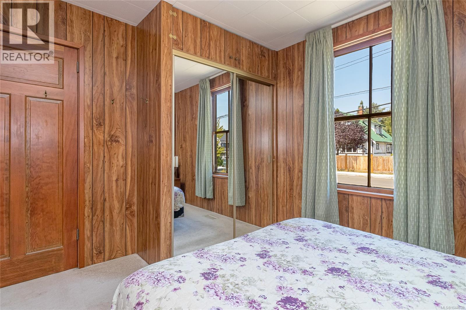 720 Marchmont Rd - 25