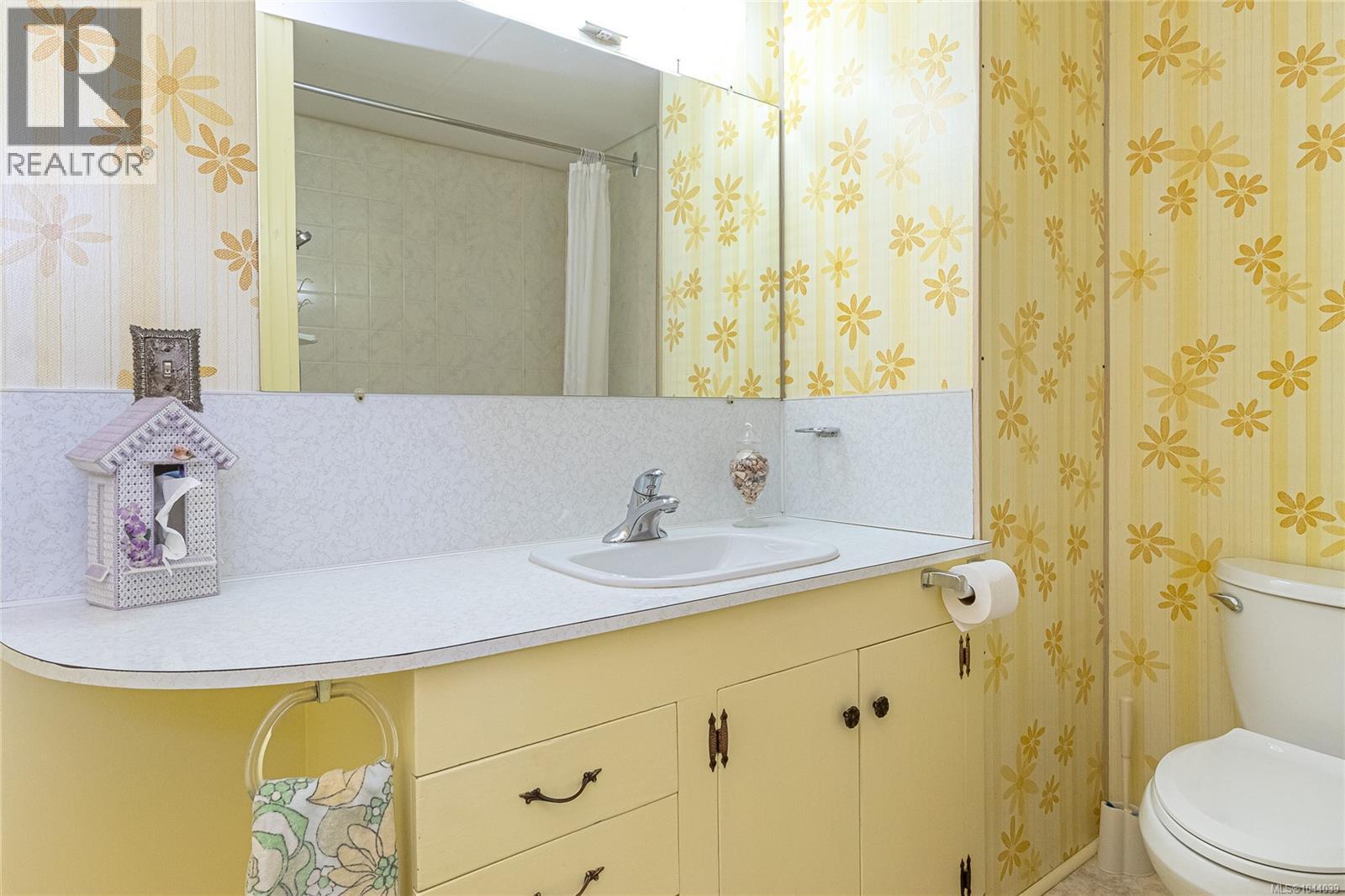 720 Marchmont Rd - 33