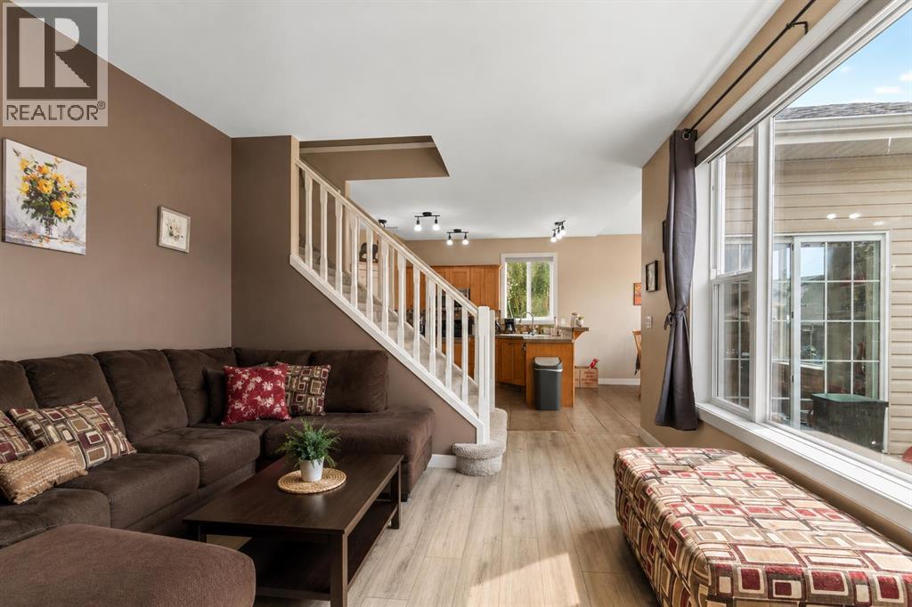 Listing photo – 5 Lambertson Place, Sylvan Lake