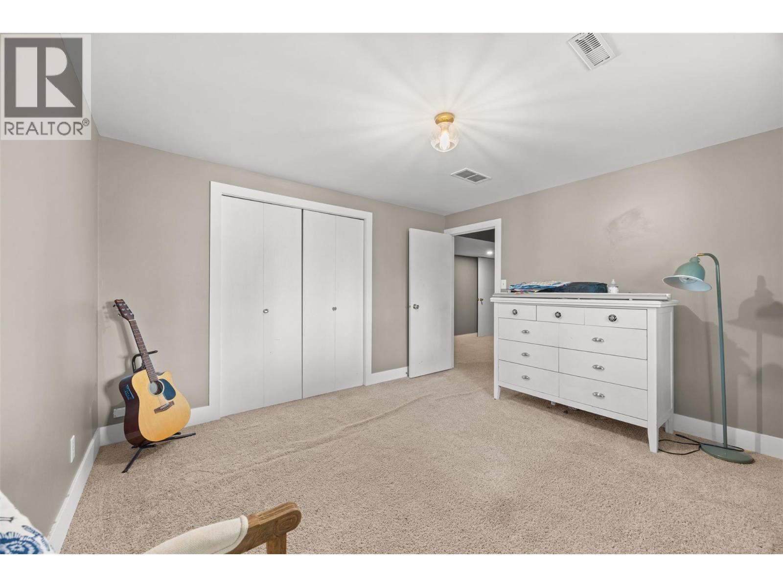 2185 Shannon Way - 37