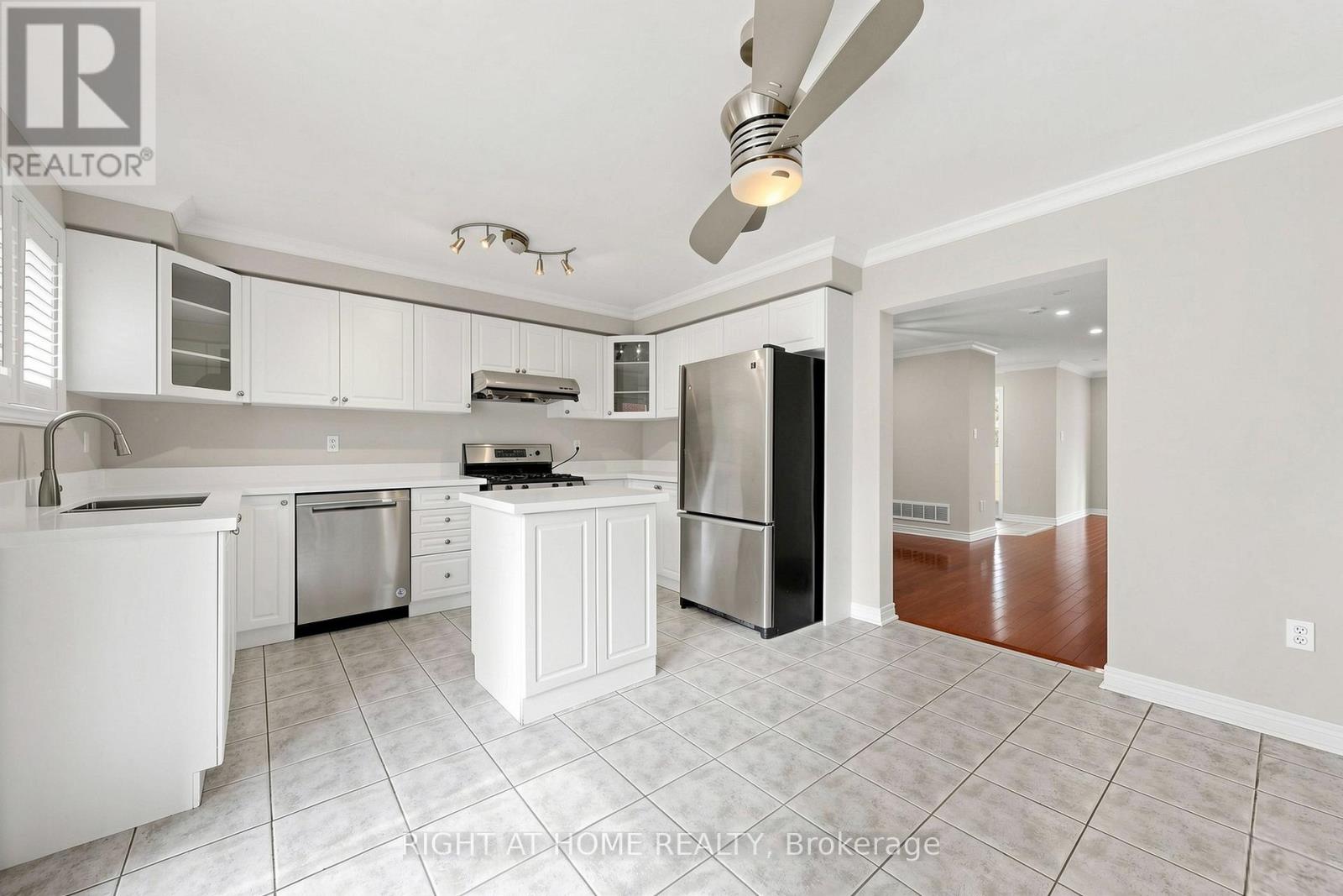 204 EVERETT STREET - 17