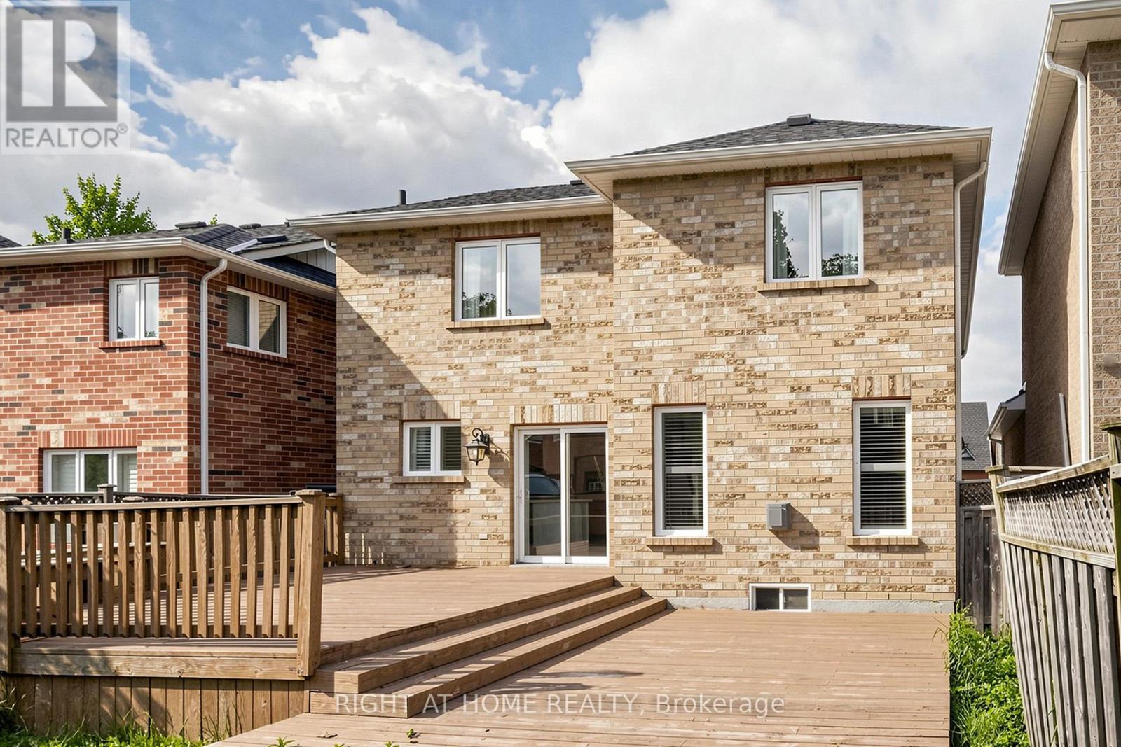 204 EVERETT STREET - 39