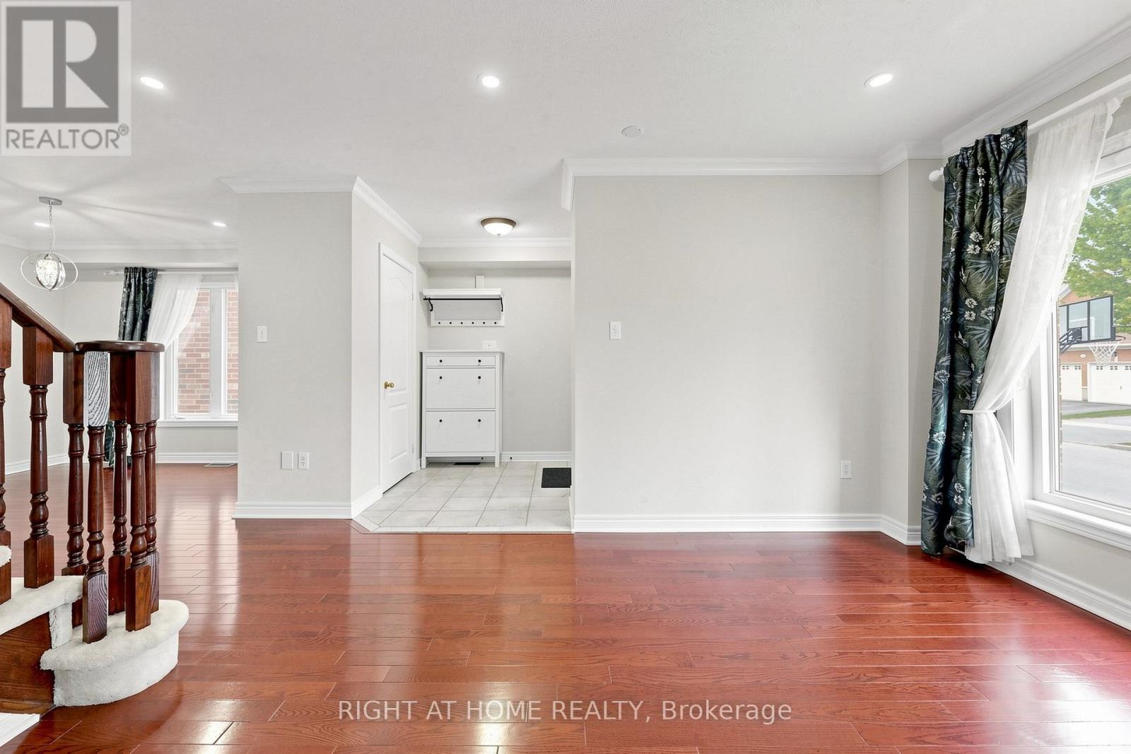 204 EVERETT STREET - 8