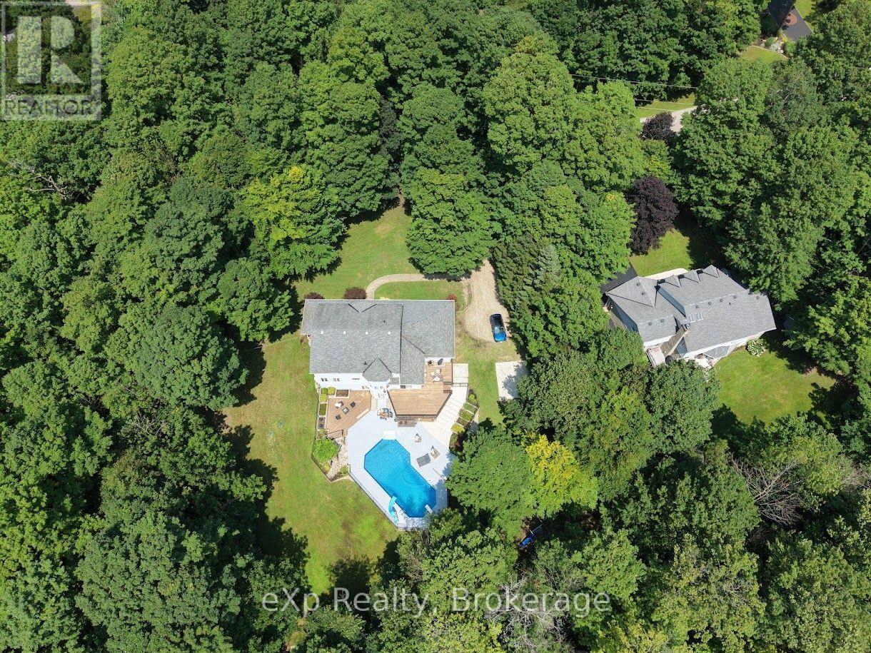 20 HIGHLAND CRESCENT - Image 44