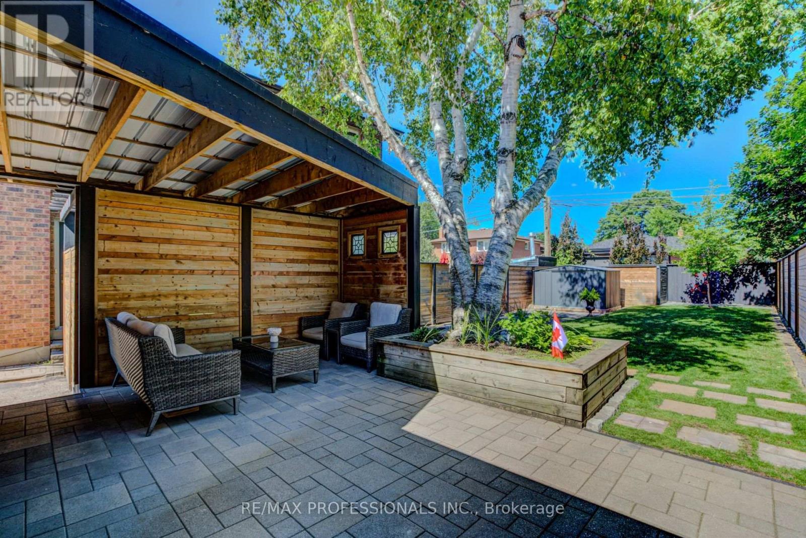 39 ROSEMEADE AVENUE - 39