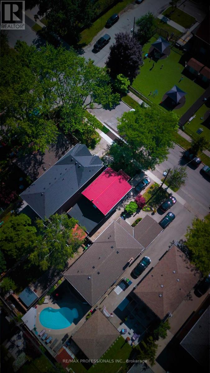 39 ROSEMEADE AVENUE - 47