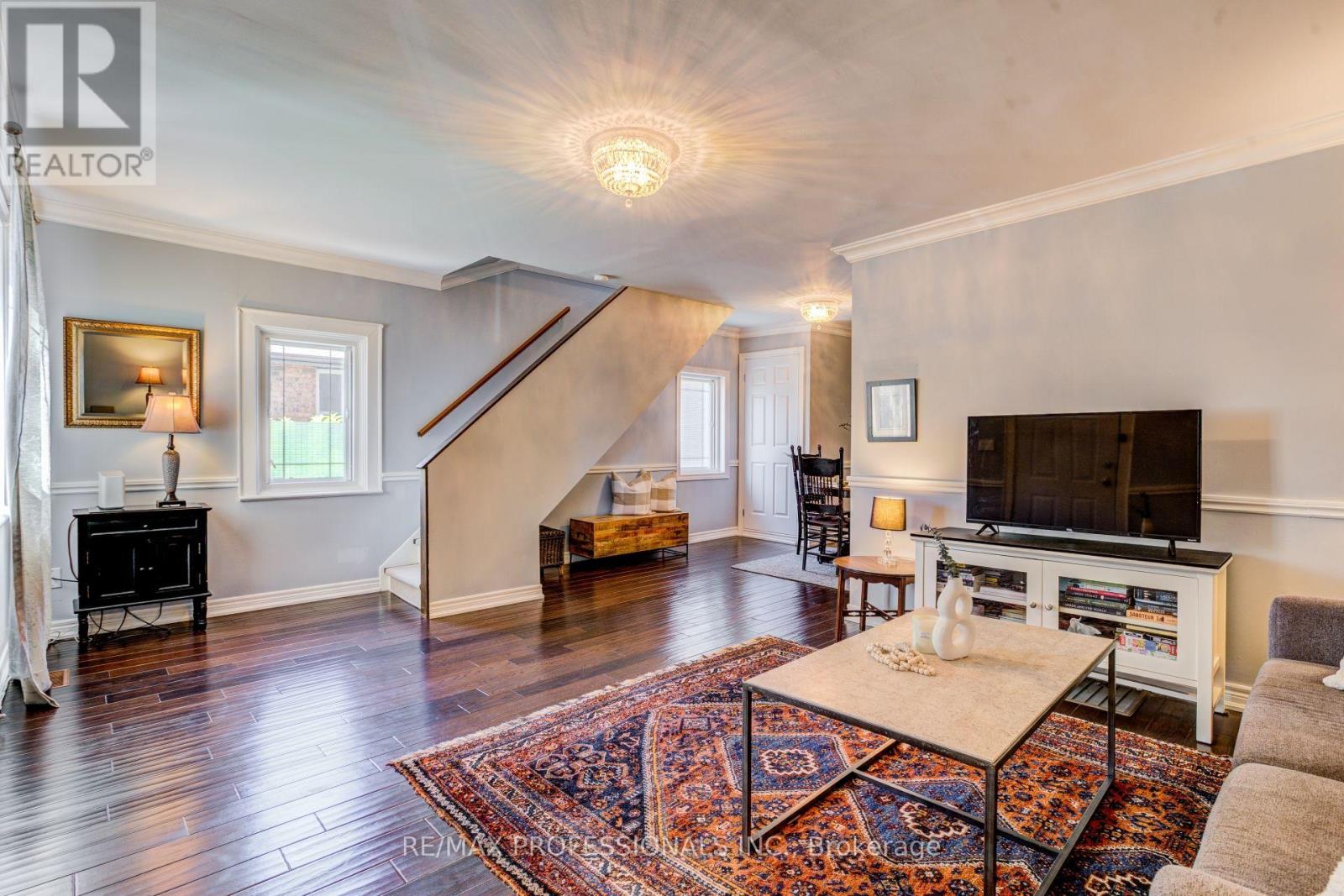 39 ROSEMEADE AVENUE - 6