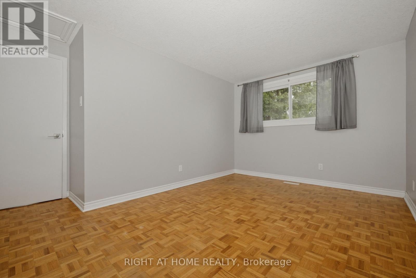 197 PINEDALE DRIVE - 11