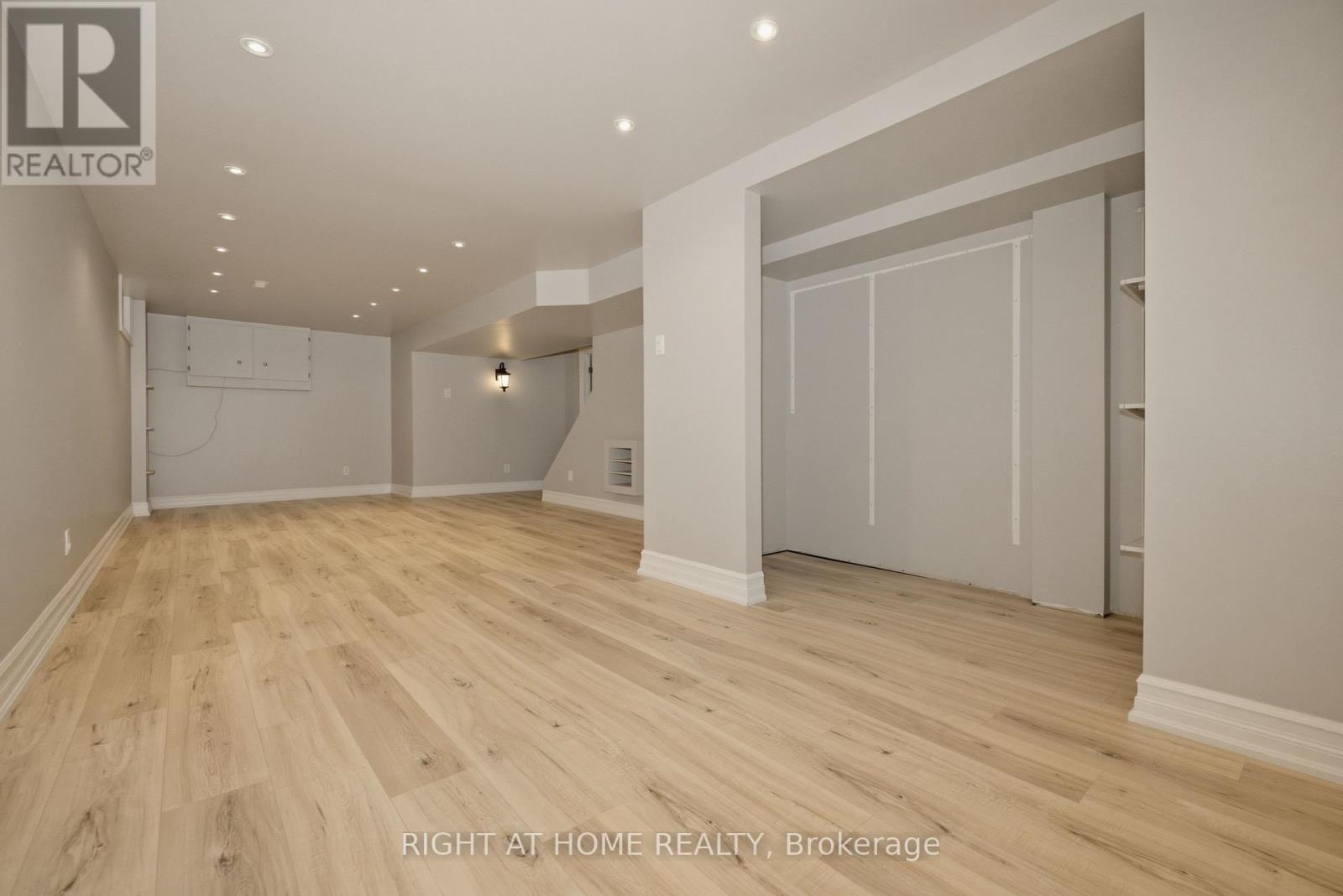 197 PINEDALE DRIVE - 23