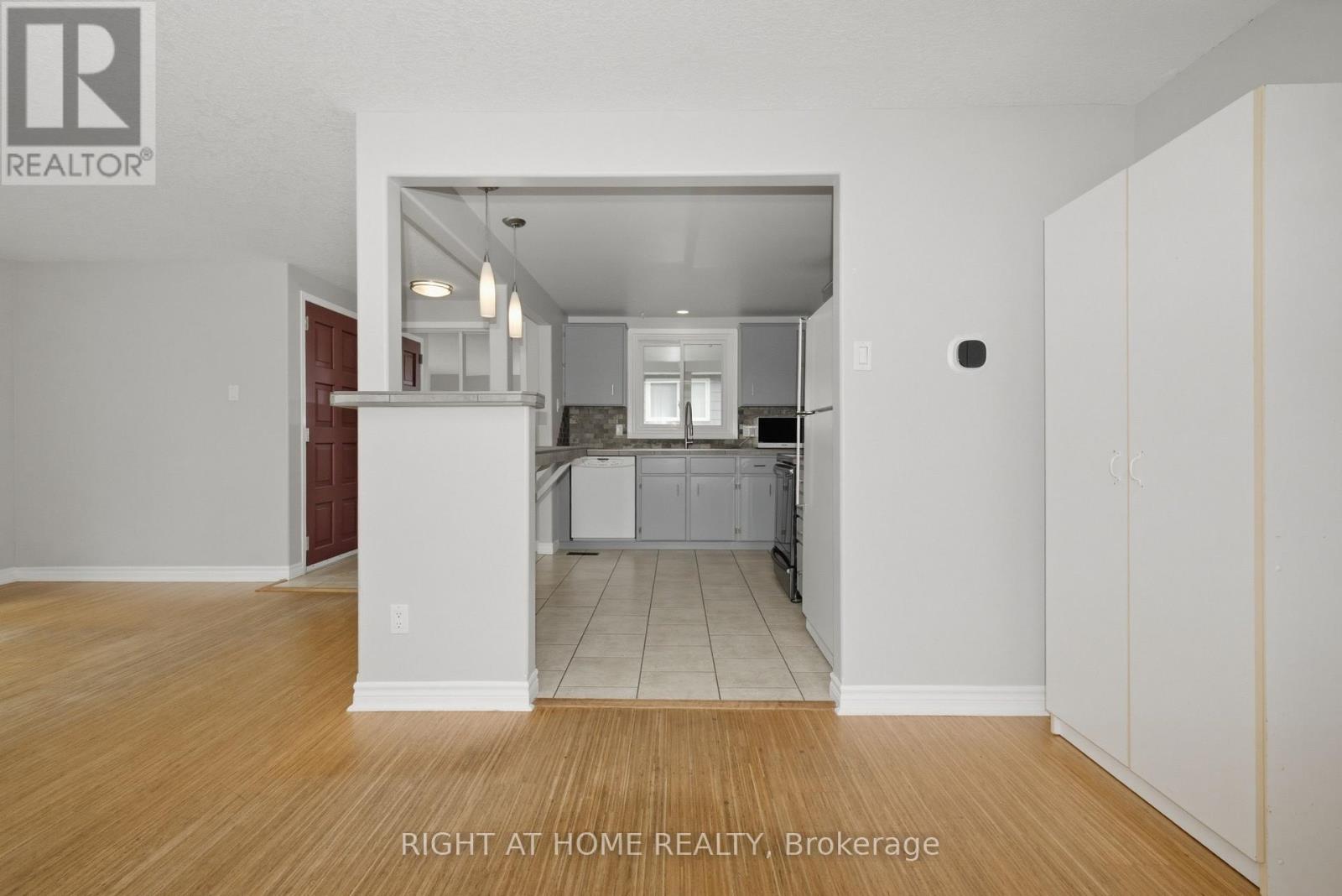 197 PINEDALE DRIVE - 6