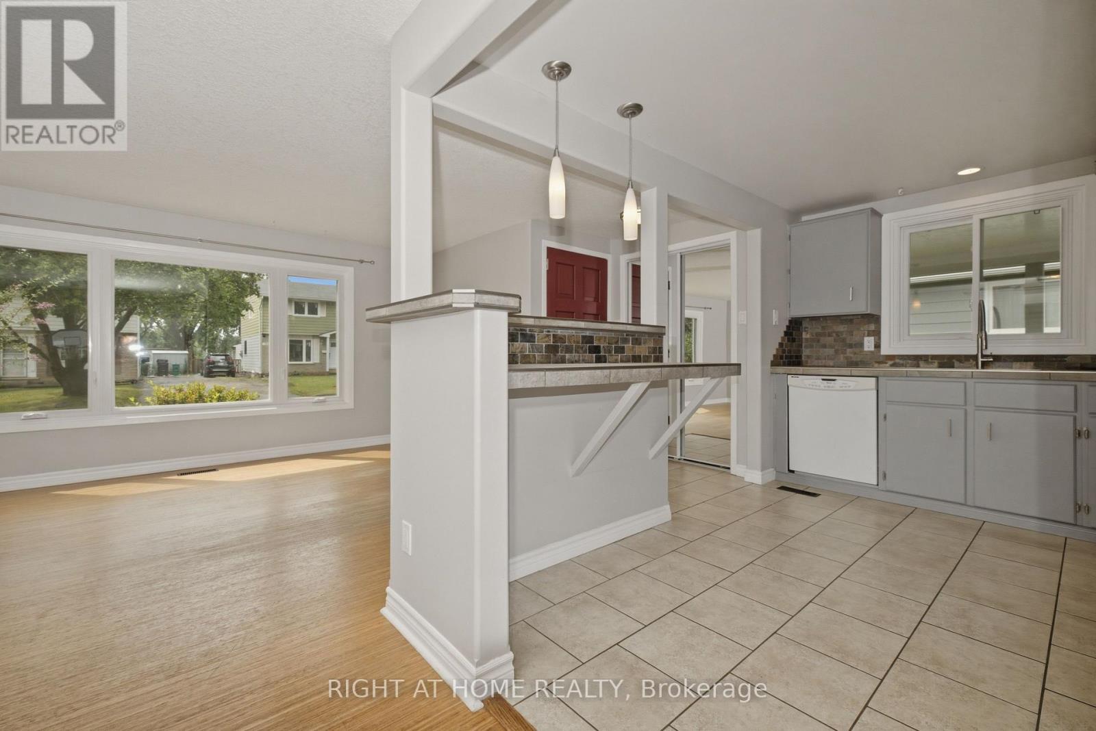197 PINEDALE DRIVE - 8
