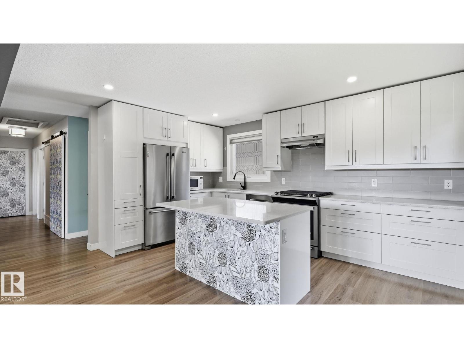 12002 39 ST NW - 11