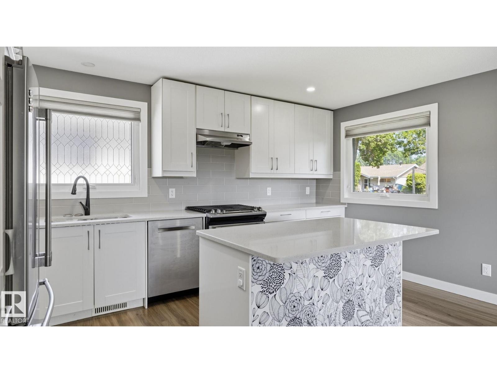 12002 39 ST NW - 10