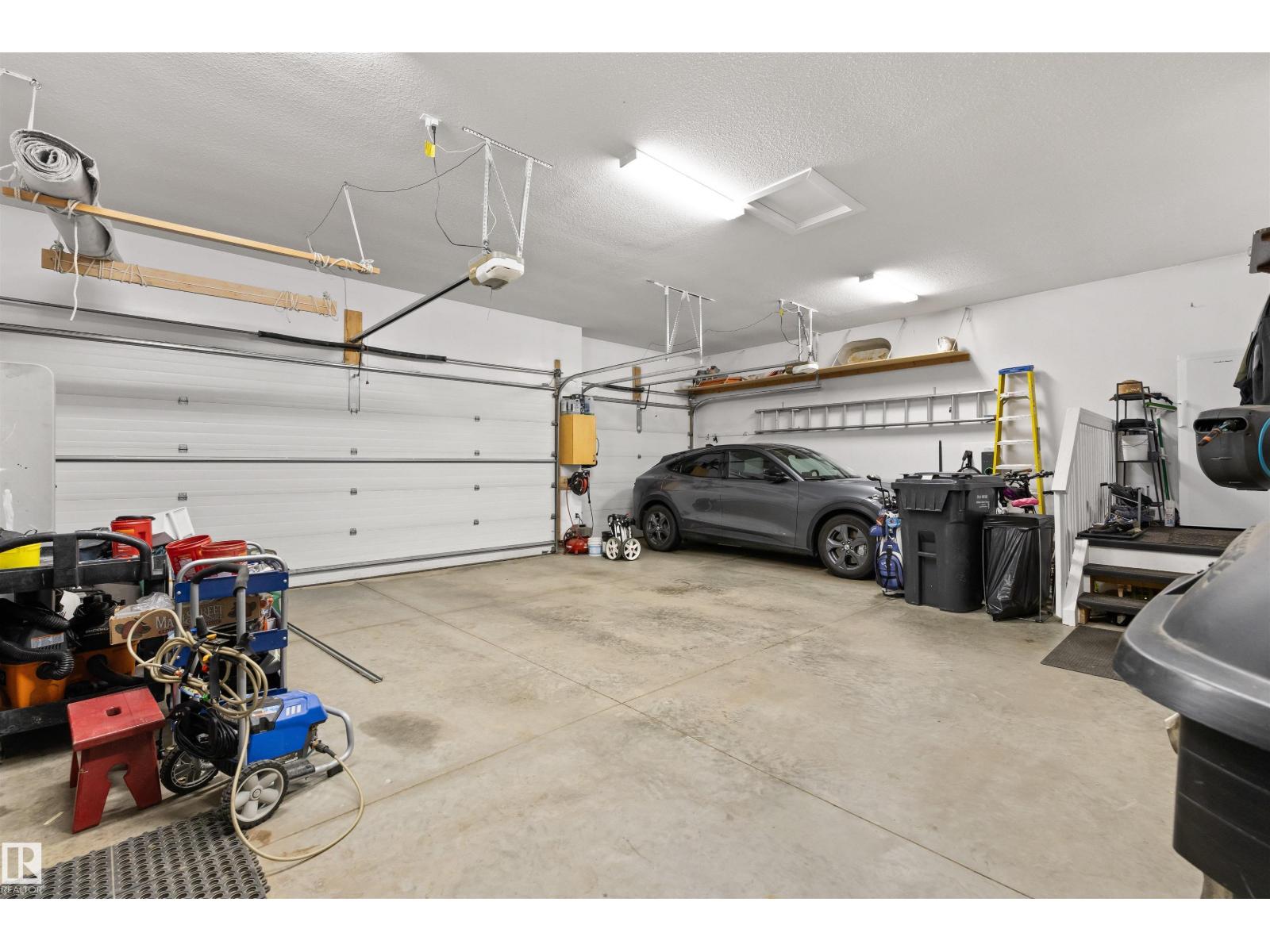 #151 54302 RGE ROAD 250 - 42
