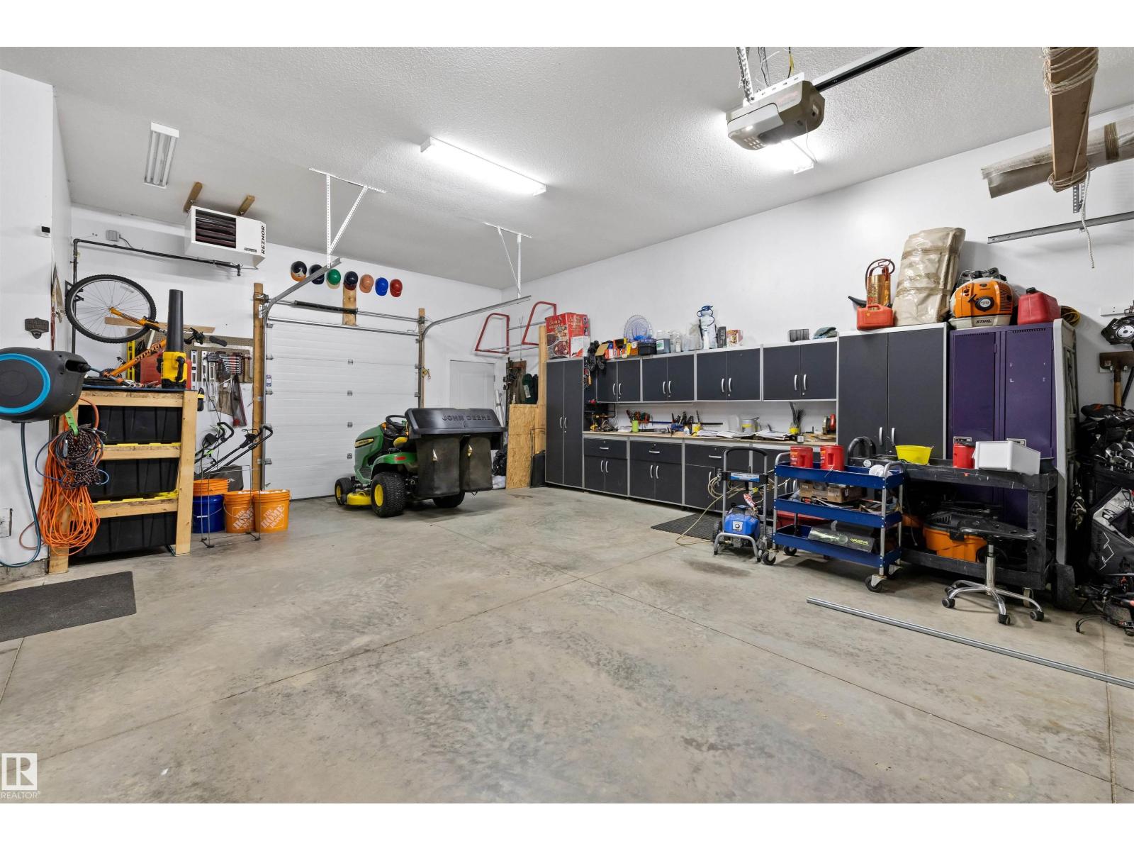 #151 54302 RGE ROAD 250 - 44