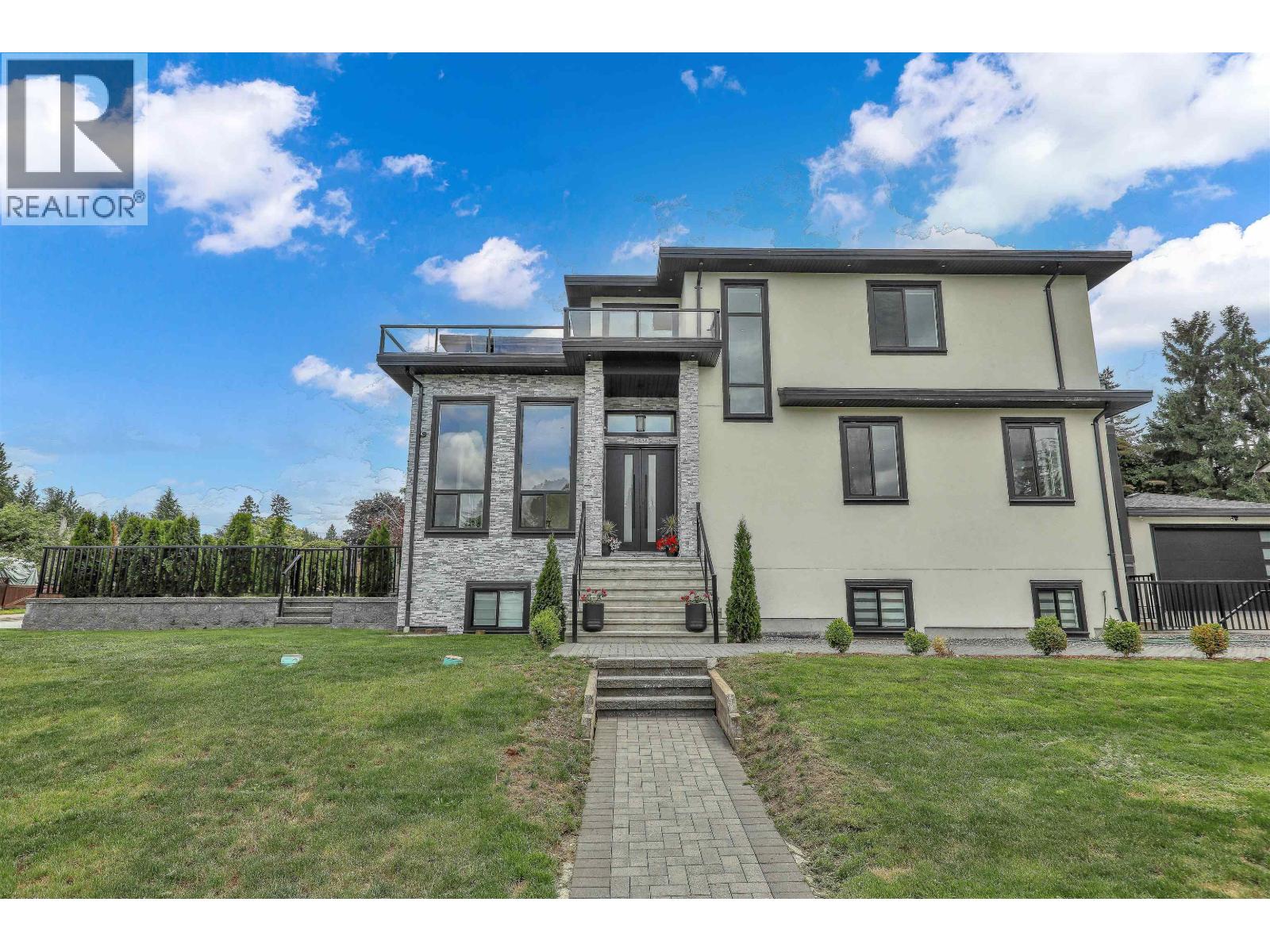 8 Bed, 9 Bath House for Sale in Port Coquitlam – 1938 CONNAUGHT AVENUE, Port Coquitlam – MLS# R3130908 - Image 25