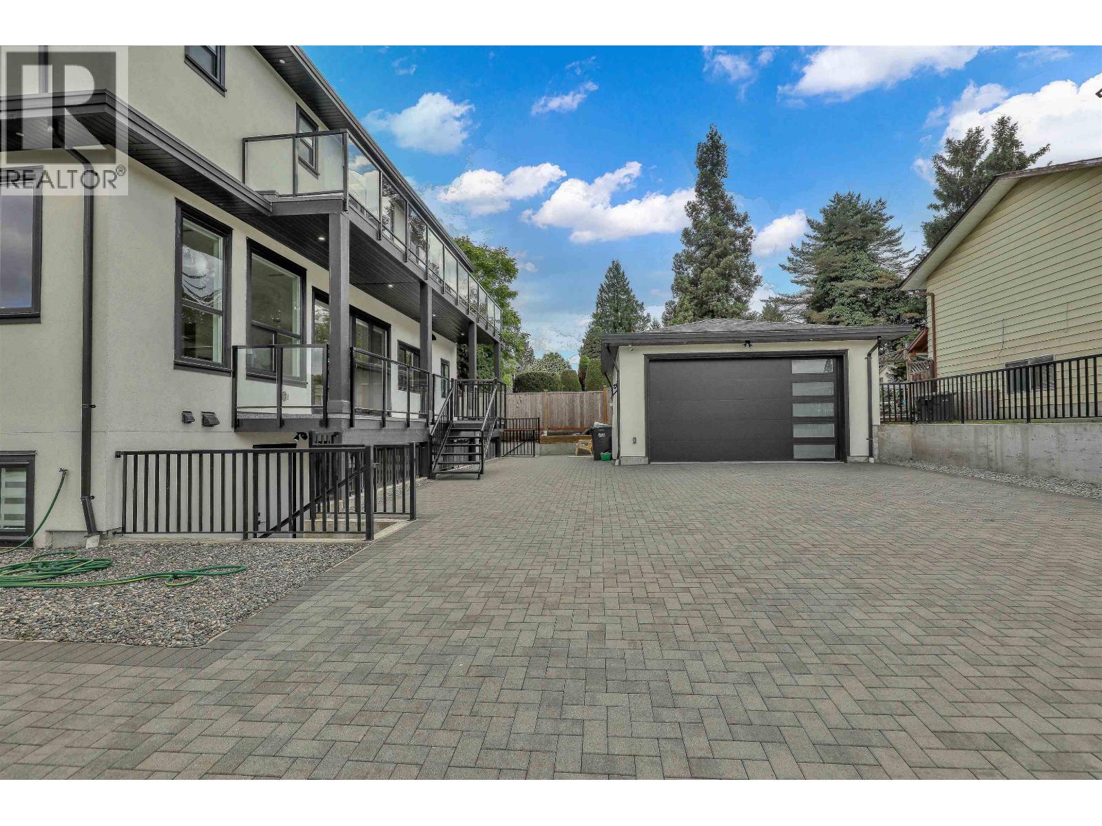 8 Bed, 9 Bath House for Sale in Port Coquitlam – 1938 CONNAUGHT AVENUE, Port Coquitlam – MLS# R3130908 - Image 17