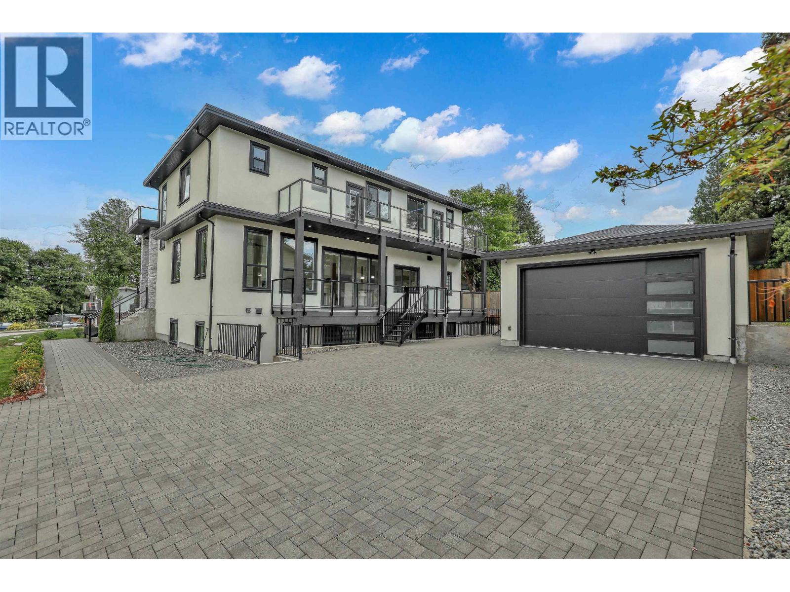 8 Bed, 9 Bath House for Sale in Port Coquitlam – 1938 CONNAUGHT AVENUE, Port Coquitlam – MLS# R3130908 - Image 15