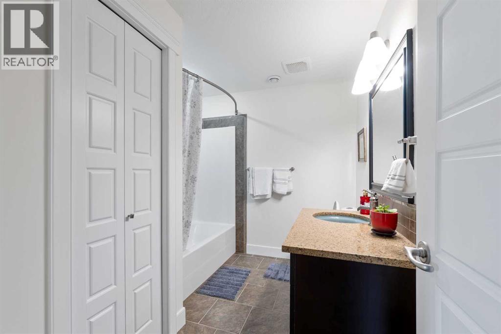 901, 900 Carriage Lane Place - 34