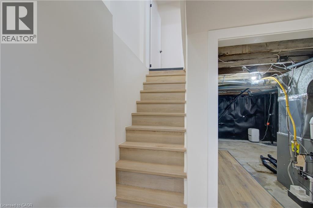 26 RICHARDSON Street - 36