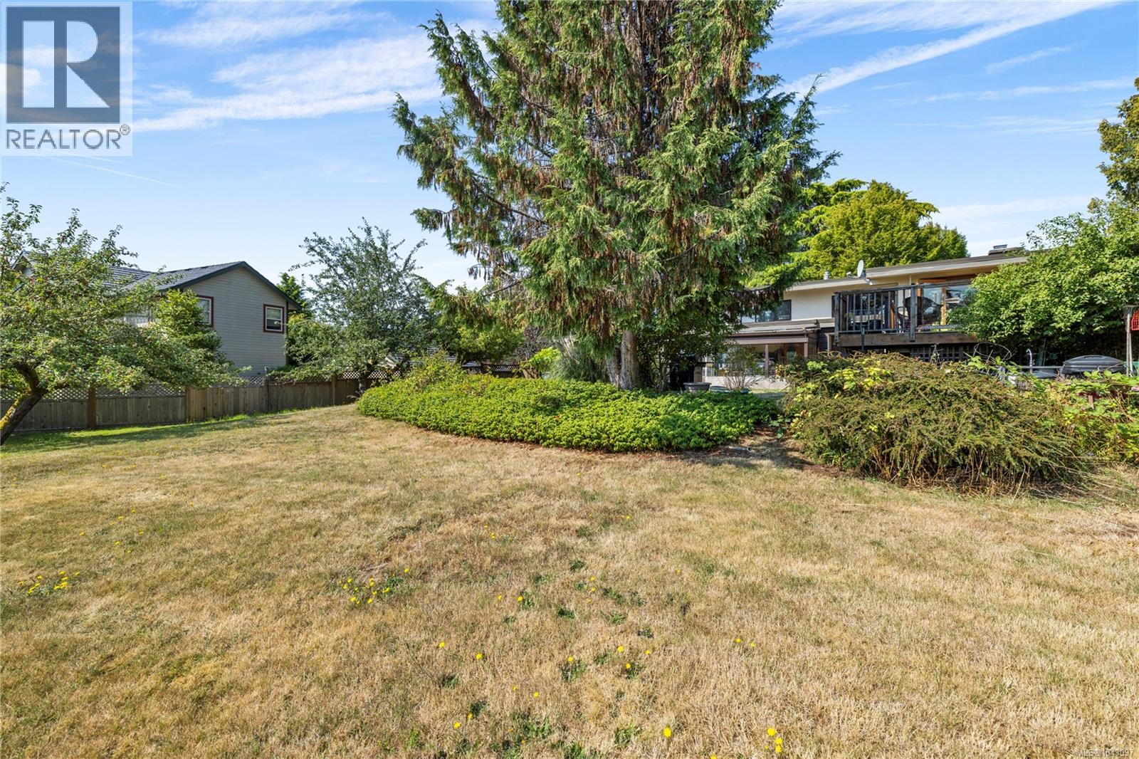 396 Wisteria St - 32