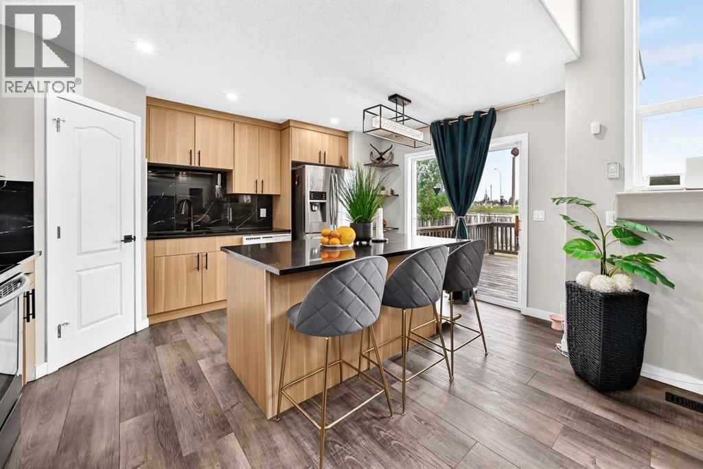 92 San Diego Green NE, Monterey Park, Calgary photo 3