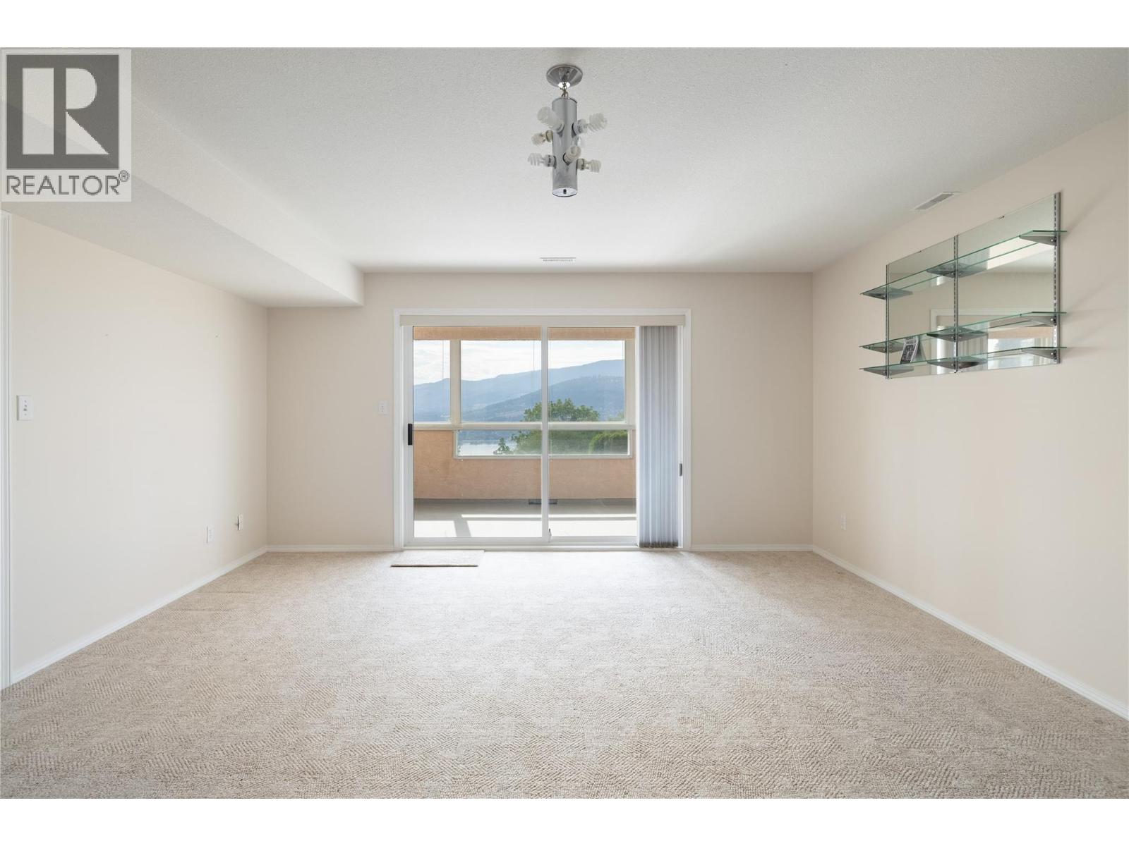 8770 Clerke Road - 19