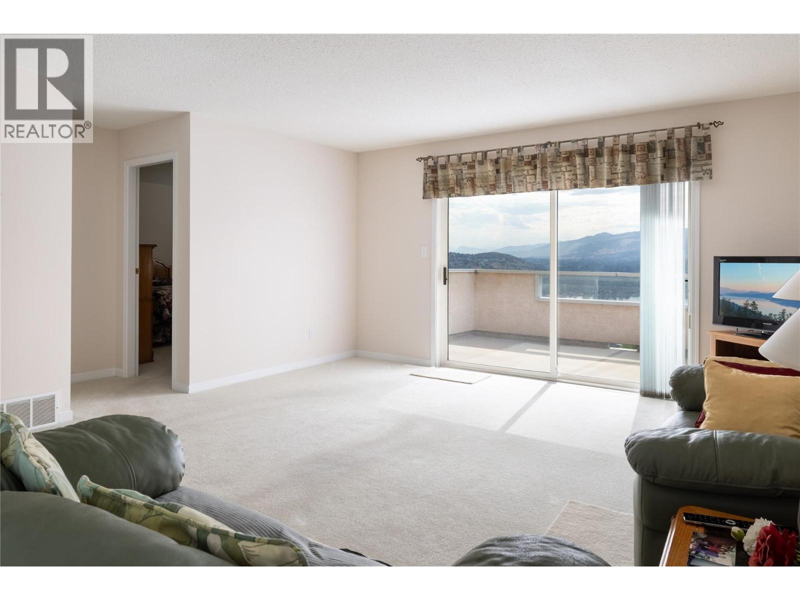 8770 Clerke Road - 6