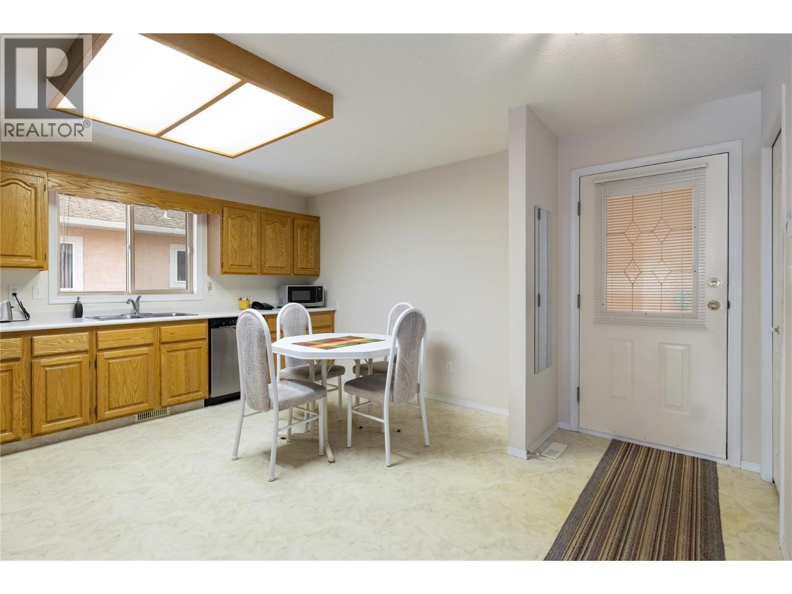 8770 Clerke Road - 9
